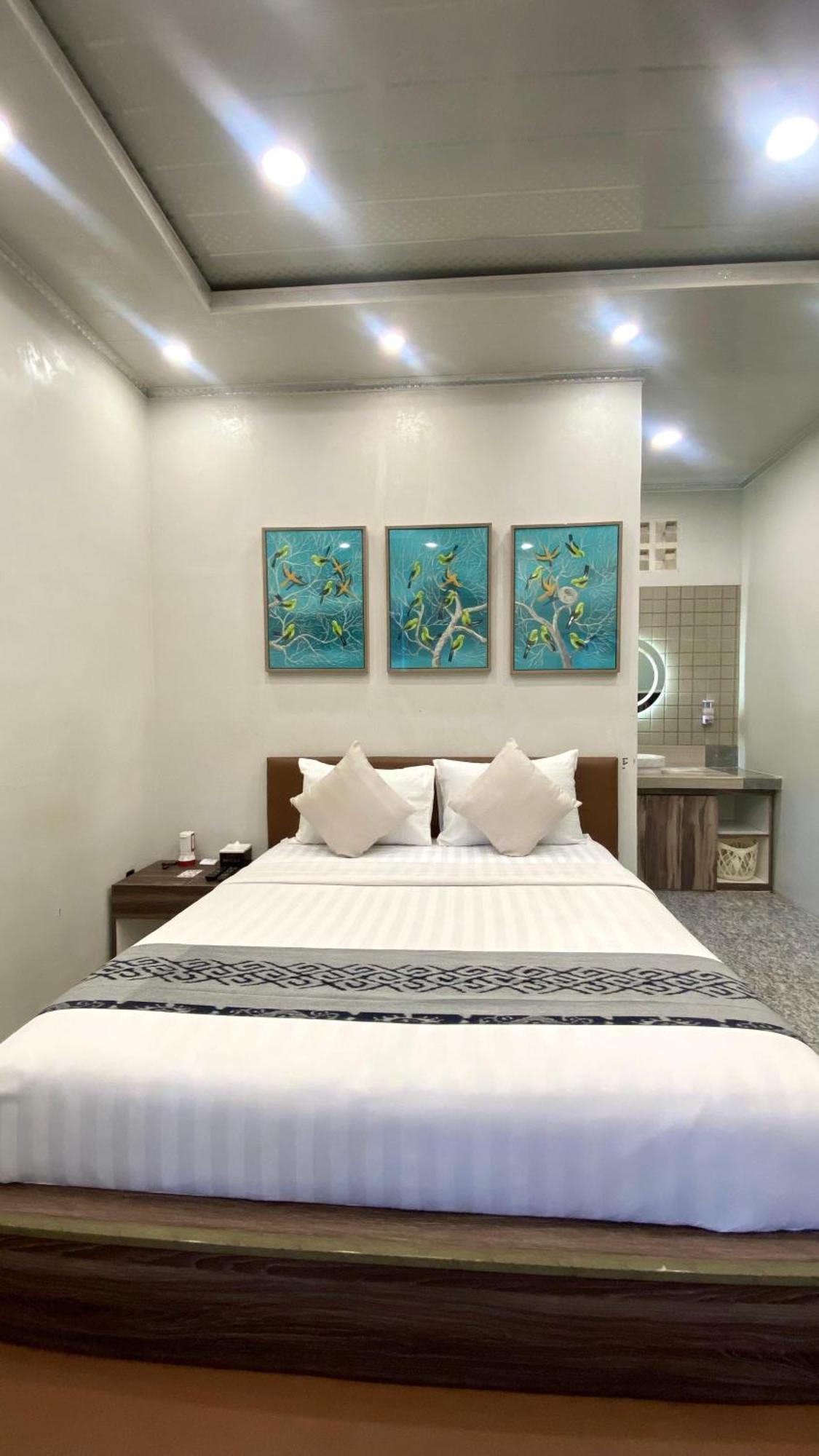 De Pointe Resort & Resto Campaka Екстер'єр фото